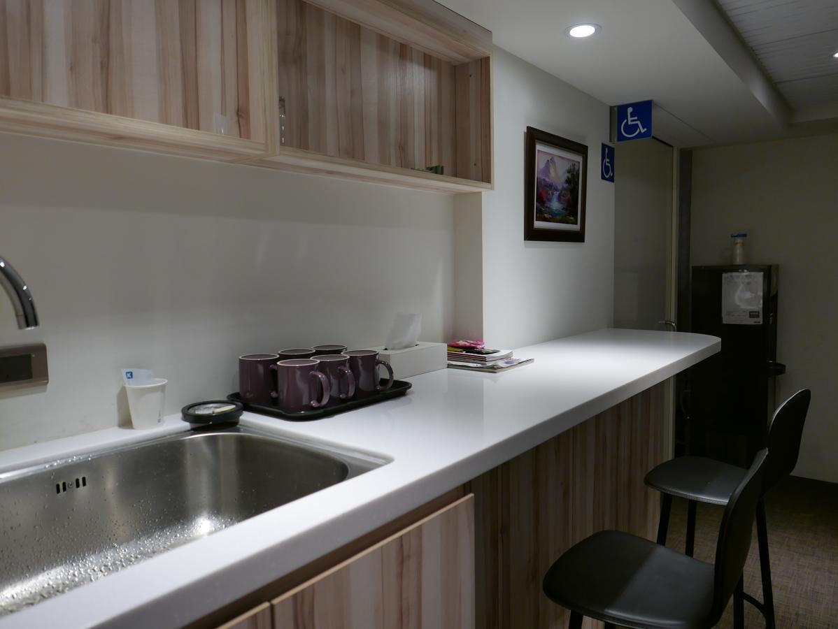 泊居旅店二館 Oursinn Hotel 2 Taipei Bagian luar foto