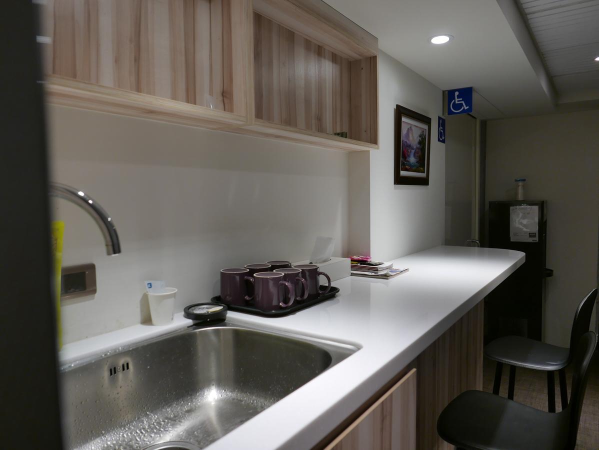 泊居旅店二館 Oursinn Hotel 2 Taipei Bagian luar foto